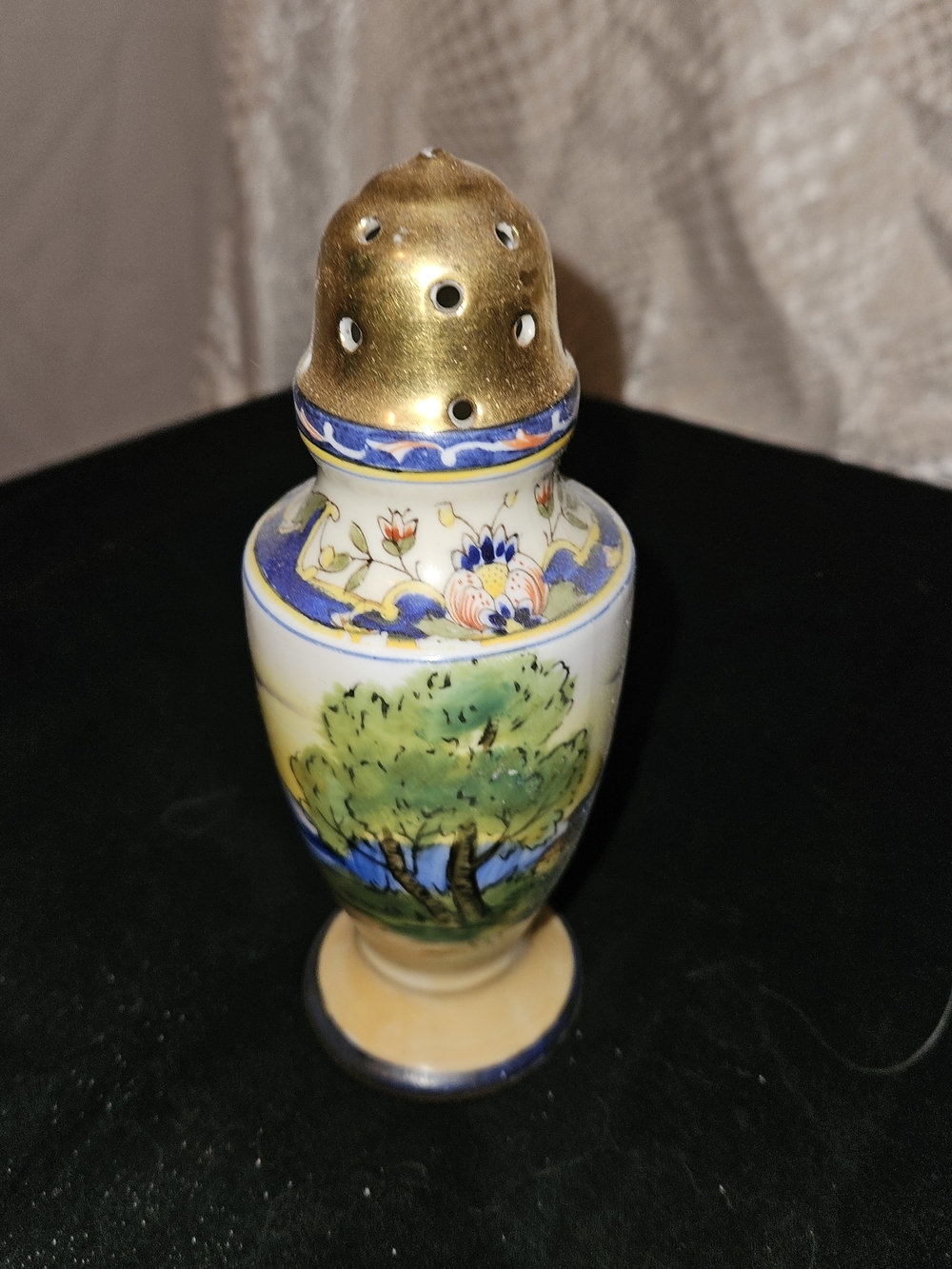 Hand-Painted Noritake Sugar Dusting Porcelain Shaker with Gold Top